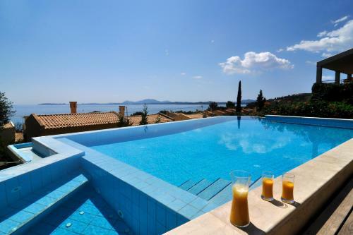 Villa Aeolos