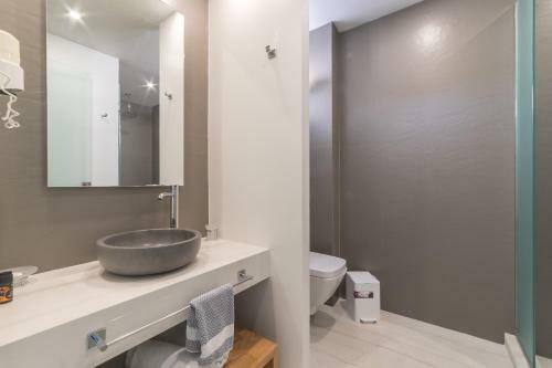 Atrion Hotel