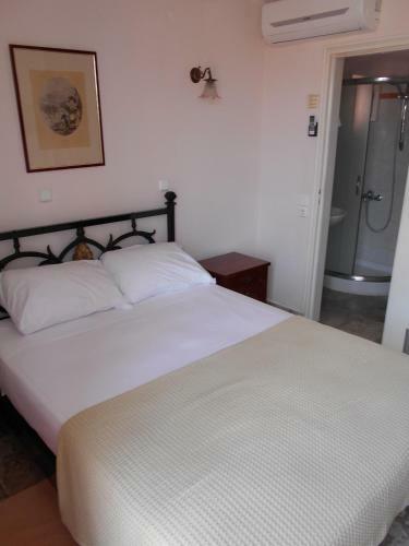 Byron Hotel