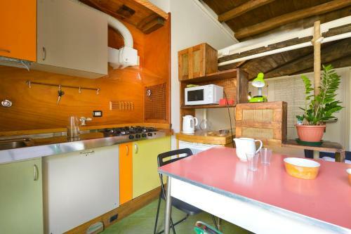Nettuno Halldis Apartments
