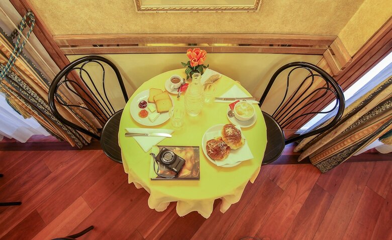 Hotel Pomezia