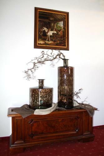 Hostal Garni P�hl