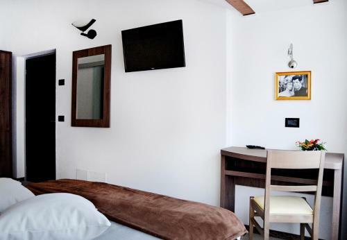 B&B Seventy Design