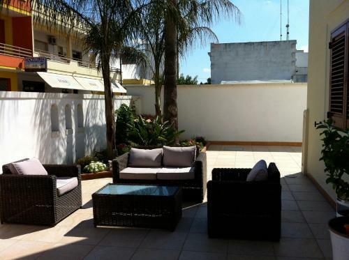 Hostal Affittacamere Torre Lapillo