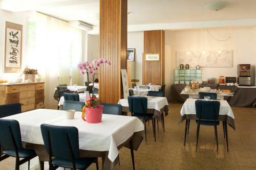 Hotel Spring