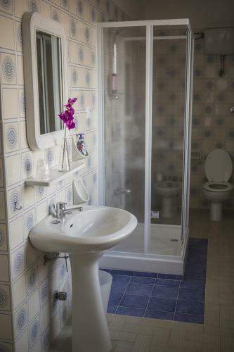 Hostal Casa Mansi B&B