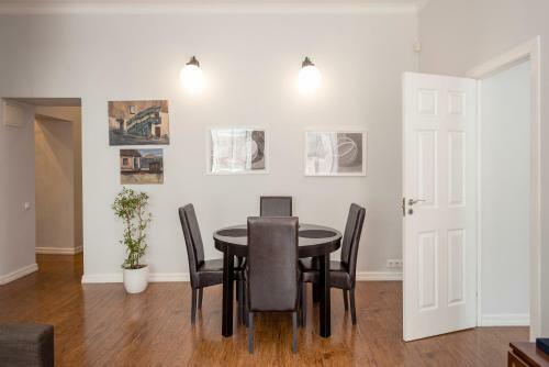Maironis Apartment
