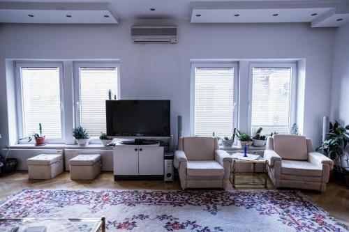 Apartment Tilevi