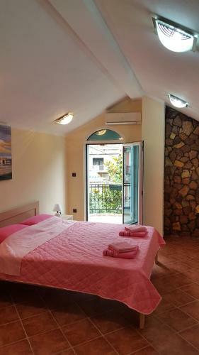 Hostal Guesthouse Katarina