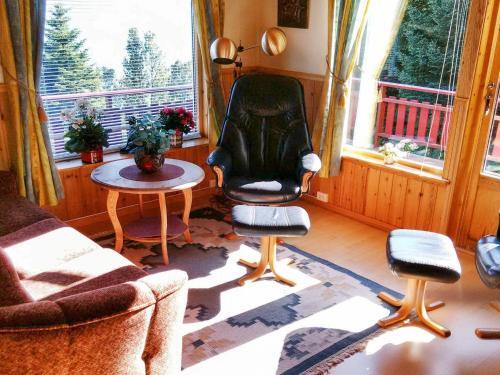 Two-bedroom Holiday Home In Hansnes