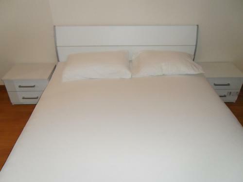 Apartments Maini
