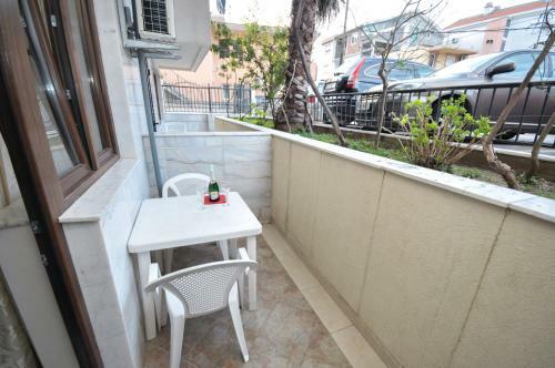 Apartments Maini