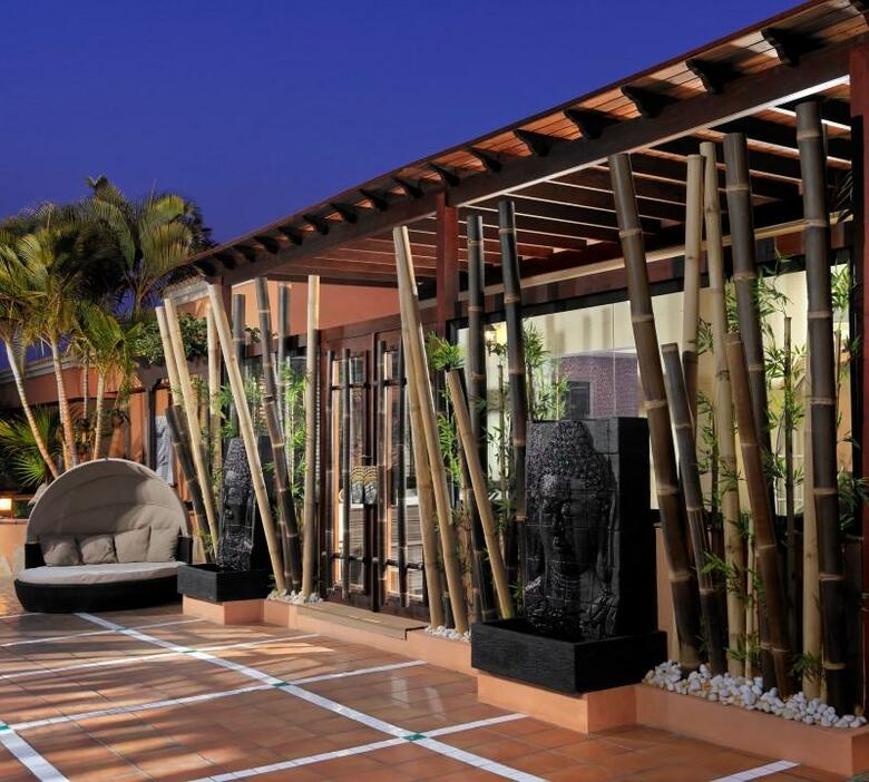 Hotel Green Garden Resort & Suites