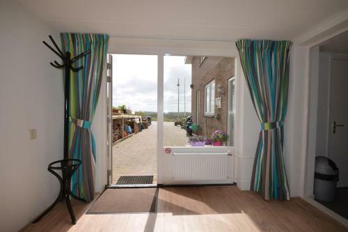 Apartamento Anne's Huisje With Private Parking