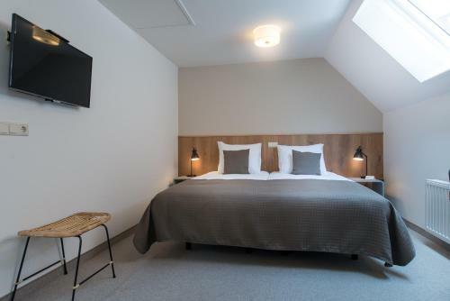 Hotel Leut Koffiebar & Logies