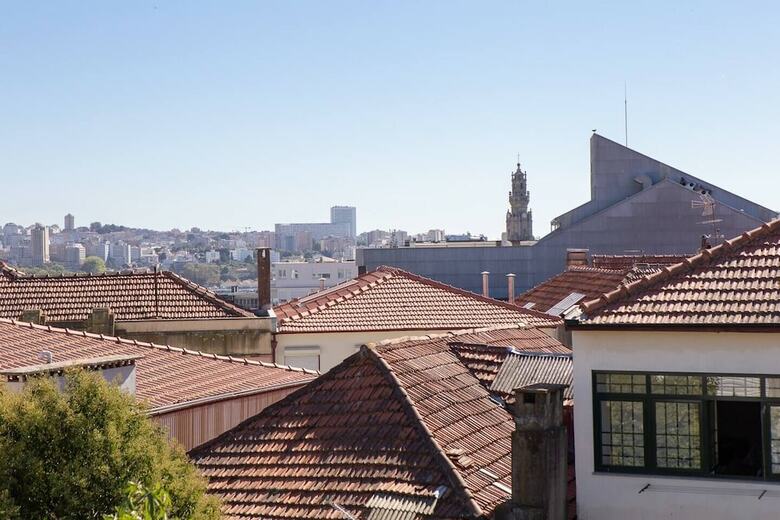 Hostal La Maison Pinheiro Guest House