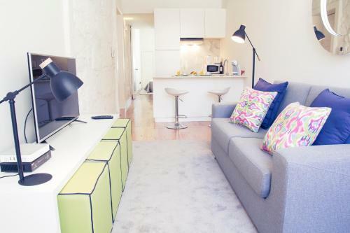 Bmyguest - Cativo Design Apartment