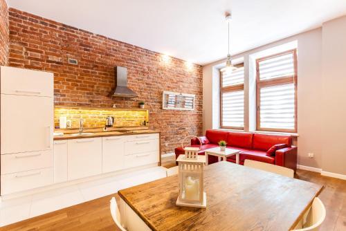 Apartamenty ?azarza 17