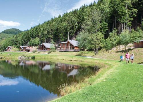Penvale Lake Lodges