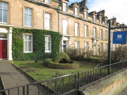 Hostal Thornfield Guest Residence