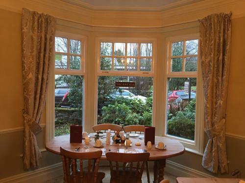Hostal Ivy Bank