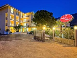 Hotel Ideal