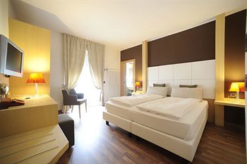 Hotel Corona