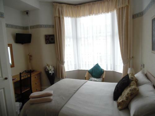 Bed & Breakfast Alondra Hotel