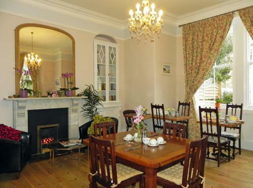 Bed & Breakfast Estoril