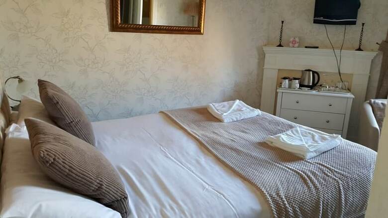 Hostal Carra Beag Guest House