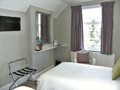Hostal Lynstead House