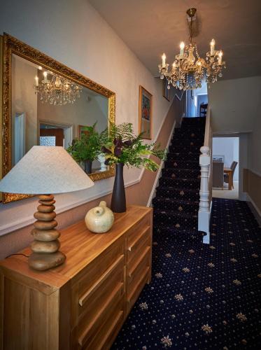 Hostal Lynstead House