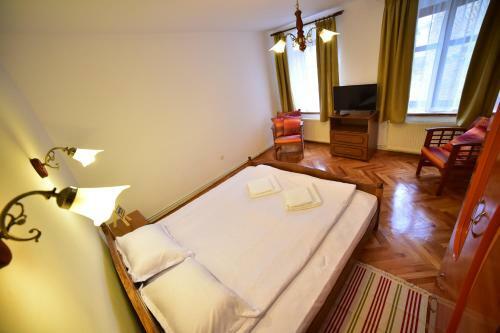 Thalia Apartment