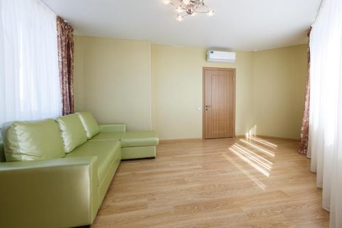 Nataliya's Flat Apartments Shcherbakovskiy Pereulok 7