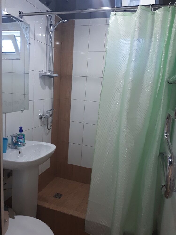 Hostal Saratov Guest House