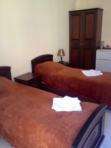 Hostal Vera Guest House