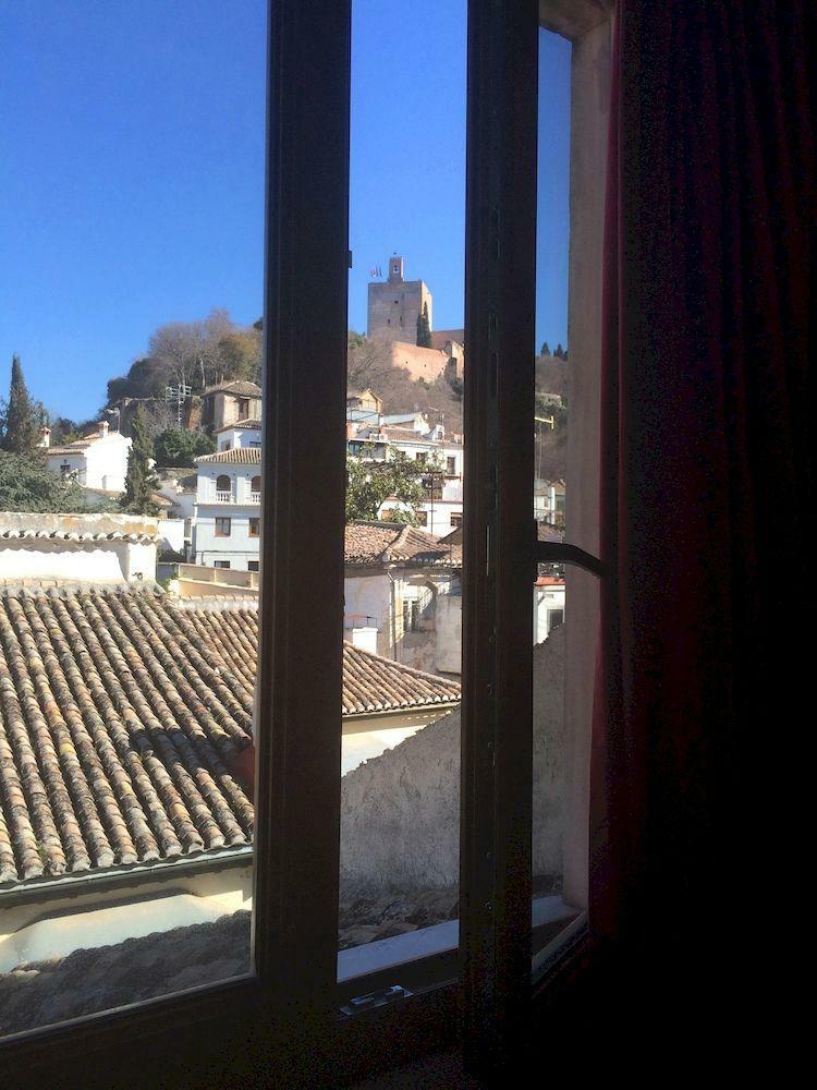 Hotel Puerta De Las Granadas