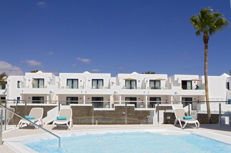 Hotel Aqua Suites