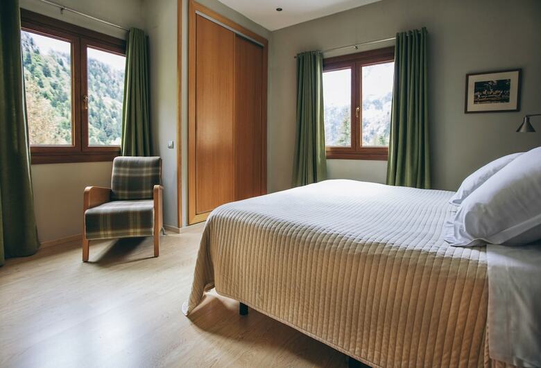Hotel Manantial