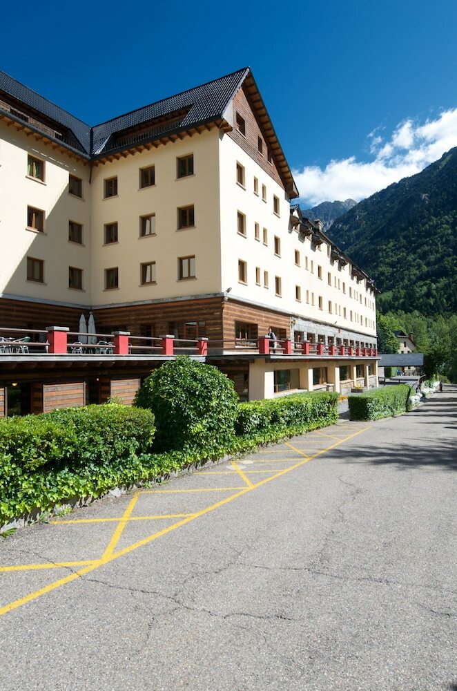 Hotel Manantial