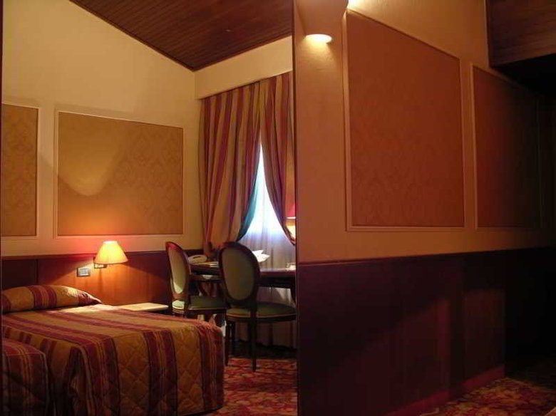 Hotel Motel Regal