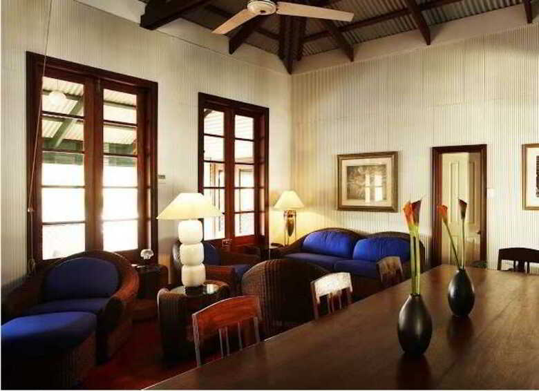 Hotel Mcalpine House