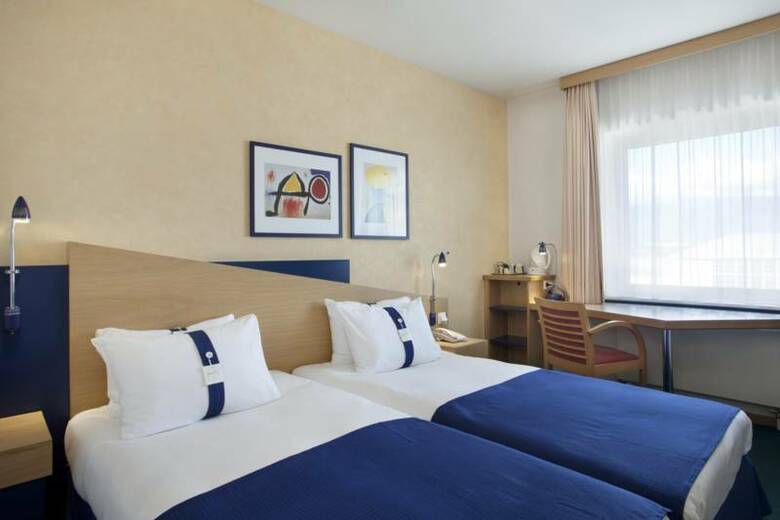 Hotel Holiday Inn Express Geneva Airport