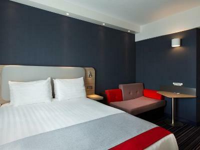 Hotel Holiday Inn Express Geneva Airport