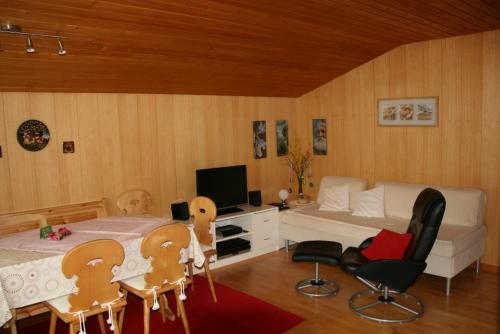 Chalet Silky