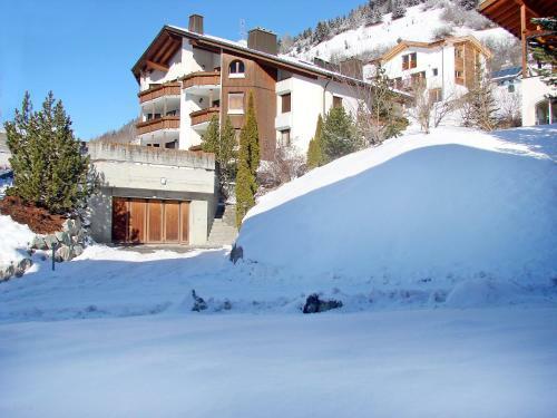 Apartment Cadras