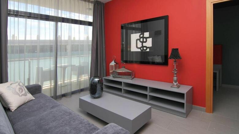 Aparthotel Apolo Suites Rentalmar