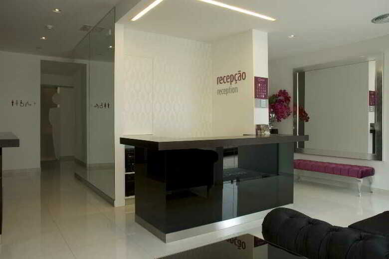 Hotel Genesis