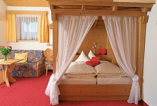 Hotel Camona & Apart Walserhof