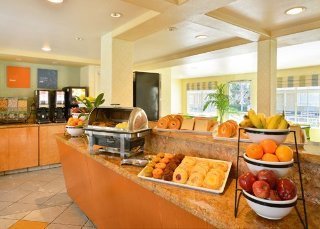 Comfort Inn & Suites Hotel Circle Seaworld Area
